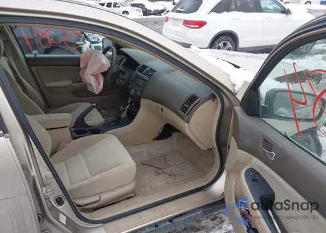 2005 Honda Accord 2.4 Lx из США, поврежденный, VIN 1HGCM56445A153136